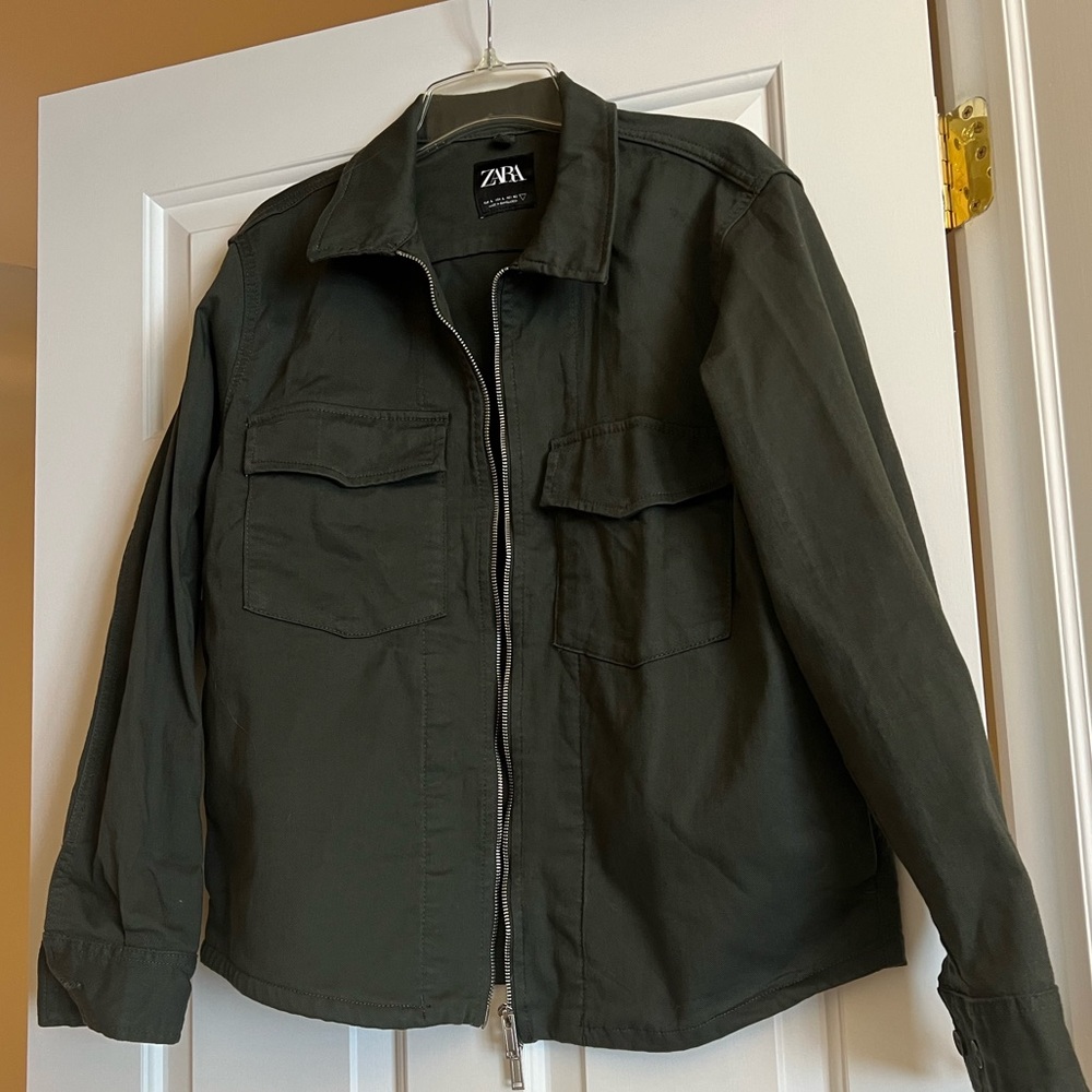 Mens Zara jacket- size Large. Great quality and in great condition